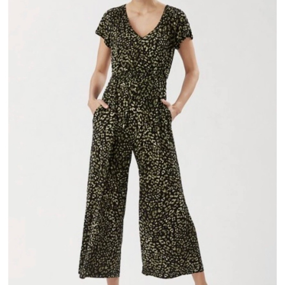 Tommy Bahama Wild One Animal Print Wide Leg Short Sleeve Jumpsuit Size XL Black